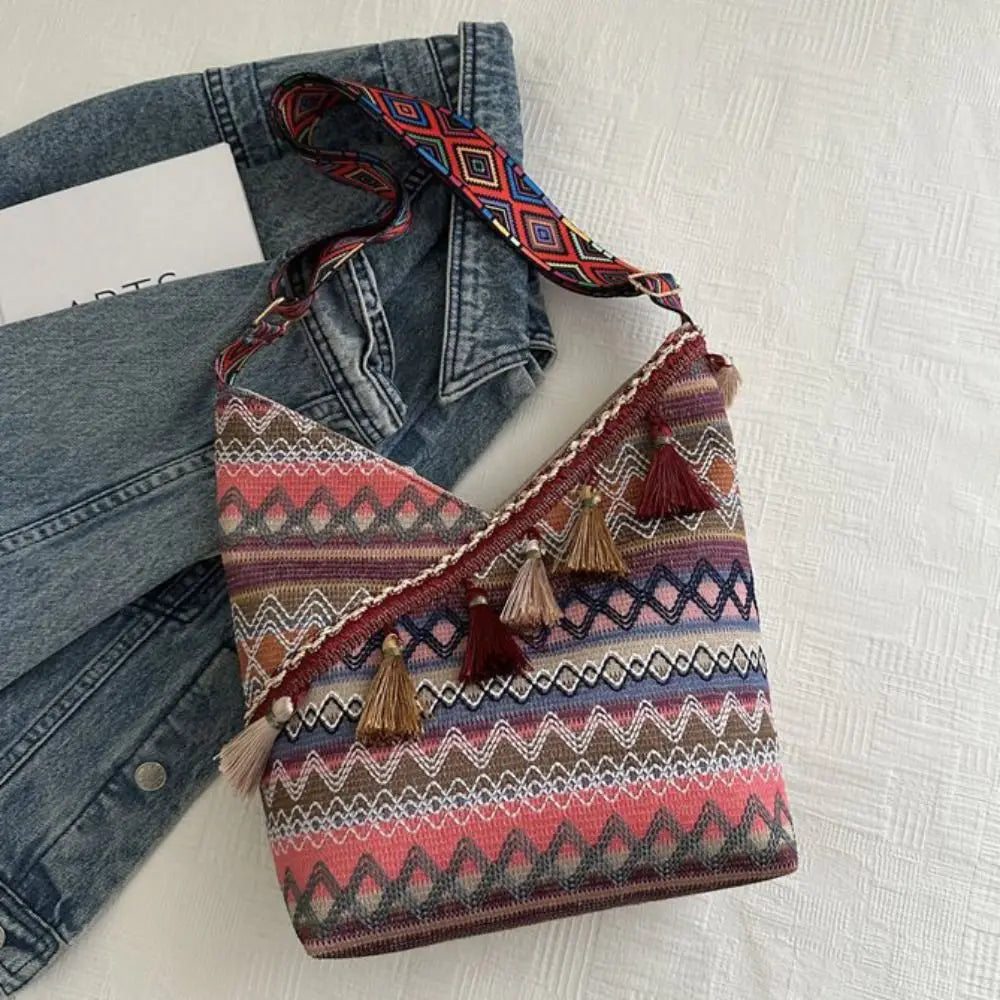Bohemian Geometric Woven Fringe Shoulder Bag – Vintage Ethnic Tassel Crossbody Tote for Travel