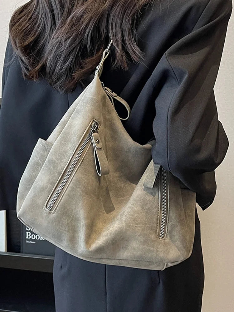 Women's PU Bucket Tote Bag – Large Capacity Crossbody & Commuter Shoulder Bag