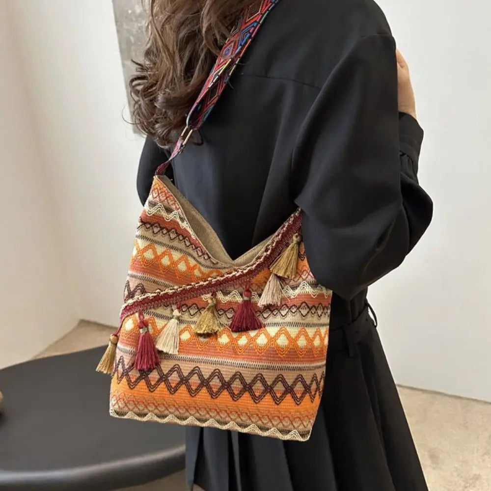 Bohemian Geometric Woven Fringe Shoulder Bag – Vintage Ethnic Tassel Crossbody Tote for Travel