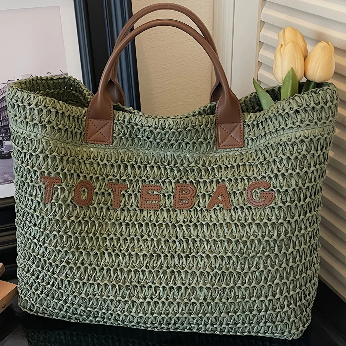 Large Capacity Contrast Color Woven Tote Bag – Minimalist Vacation Style for Commute, Travel & Gift