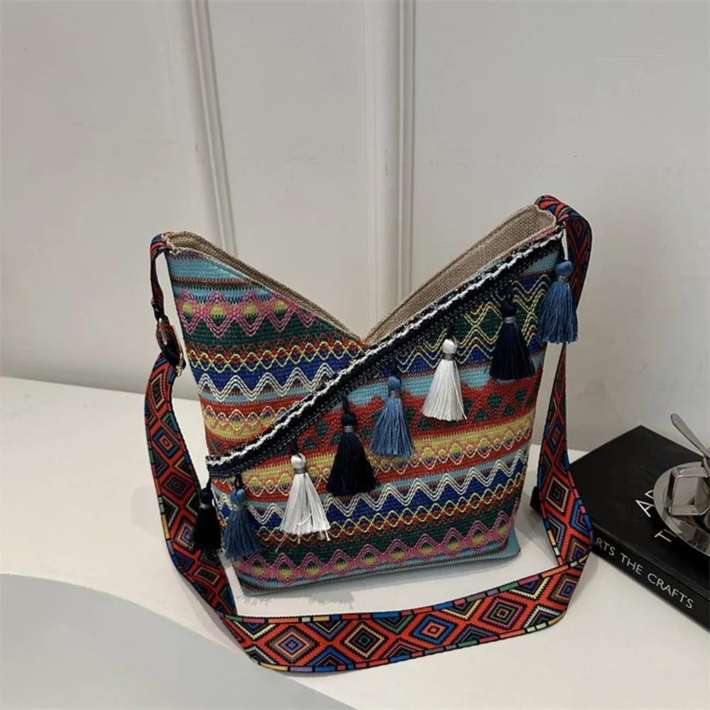 Bohemian Geometric Woven Fringe Shoulder Bag – Vintage Ethnic Tassel Crossbody Tote for Travel