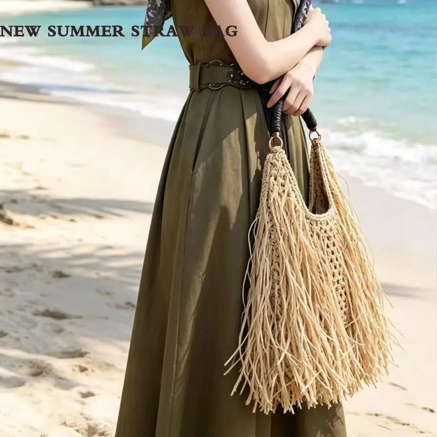 Pure Hand-Woven Straw Fringe Shoulder Bag for Women – Ethnic Holiday Half Moon Tote