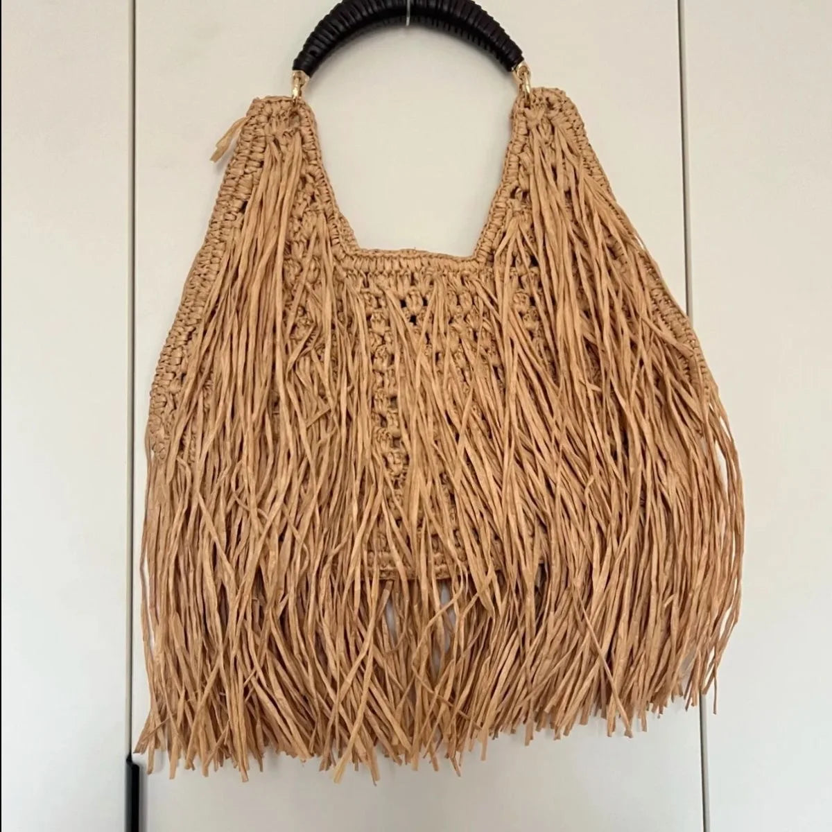 Pure Hand-Woven Straw Fringe Shoulder Bag for Women – Ethnic Holiday Half Moon Tote
