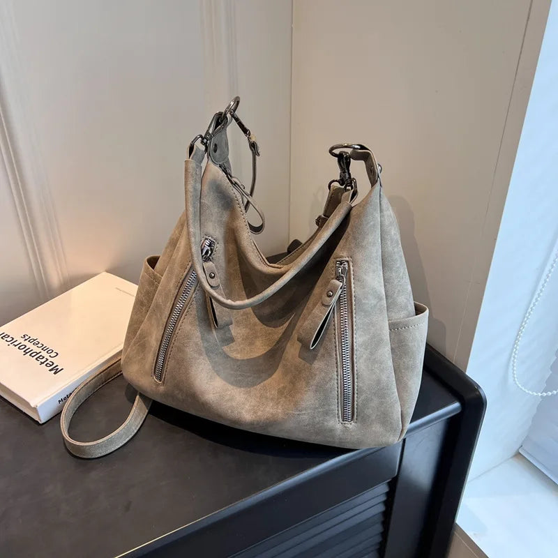Women's PU Bucket Tote Bag – Large Capacity Crossbody & Commuter Shoulder Bag