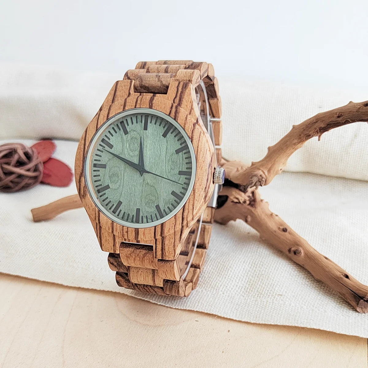 FBA Unisex Vintage Wood Watch | Leather Strap Quartz Wristwatch